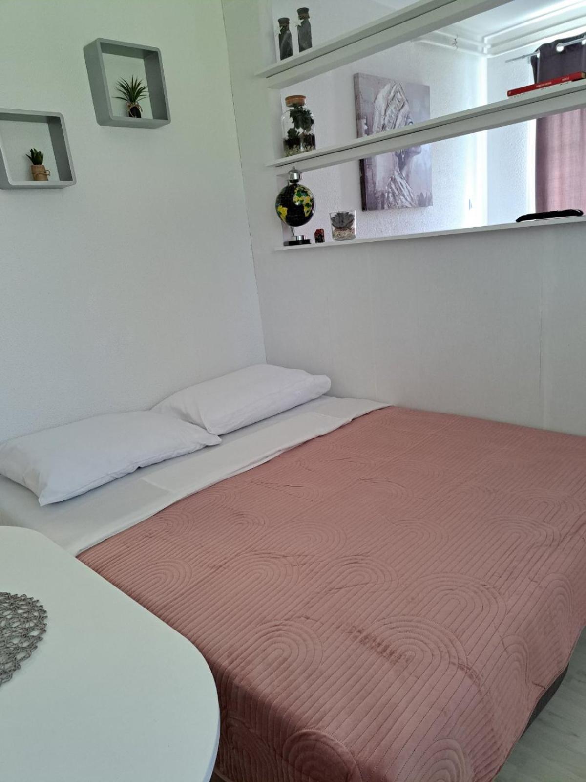 Apartmani Habibi Jalzabet Экстерьер фото