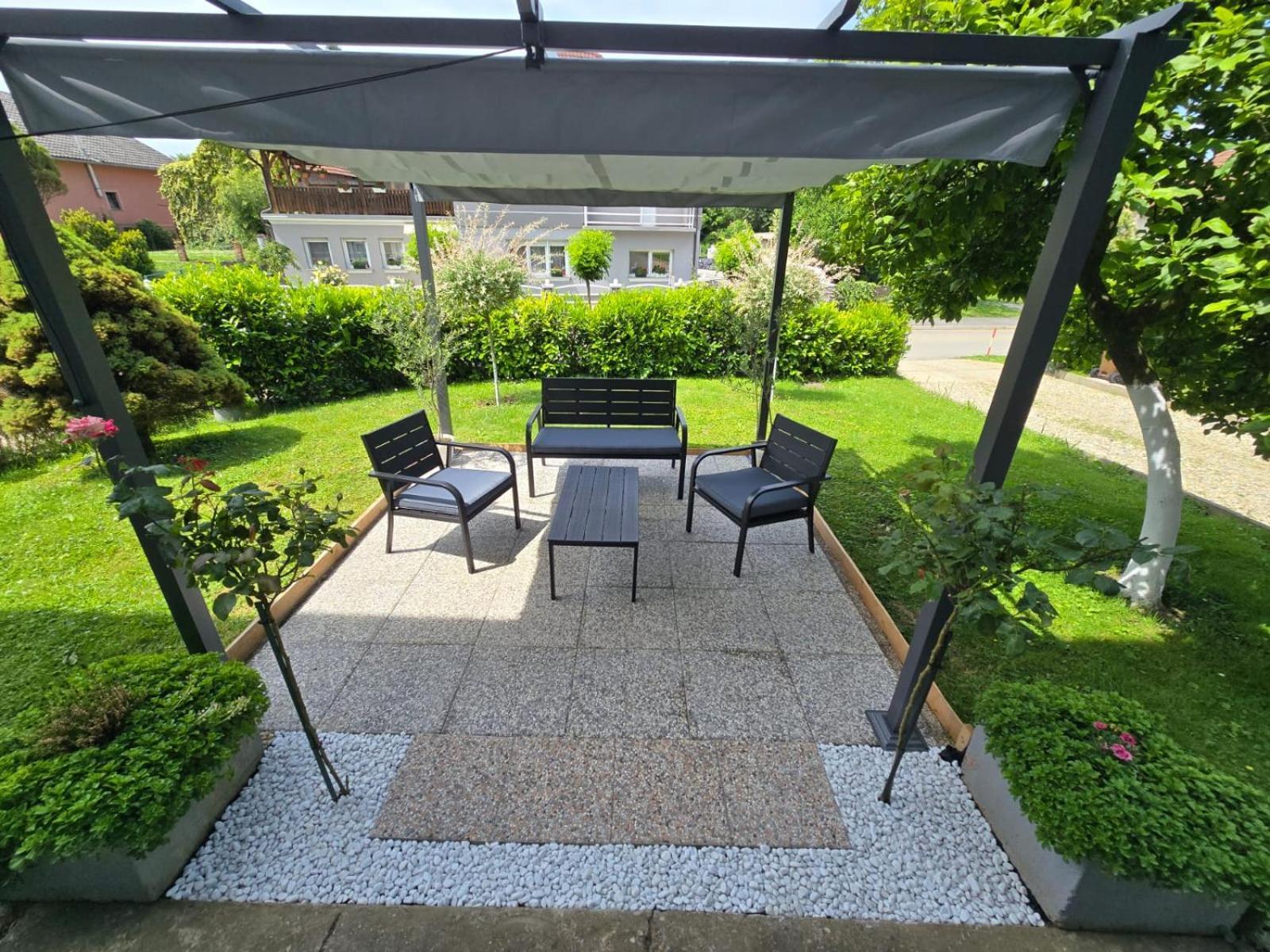 Apartmani Habibi Jalzabet Экстерьер фото